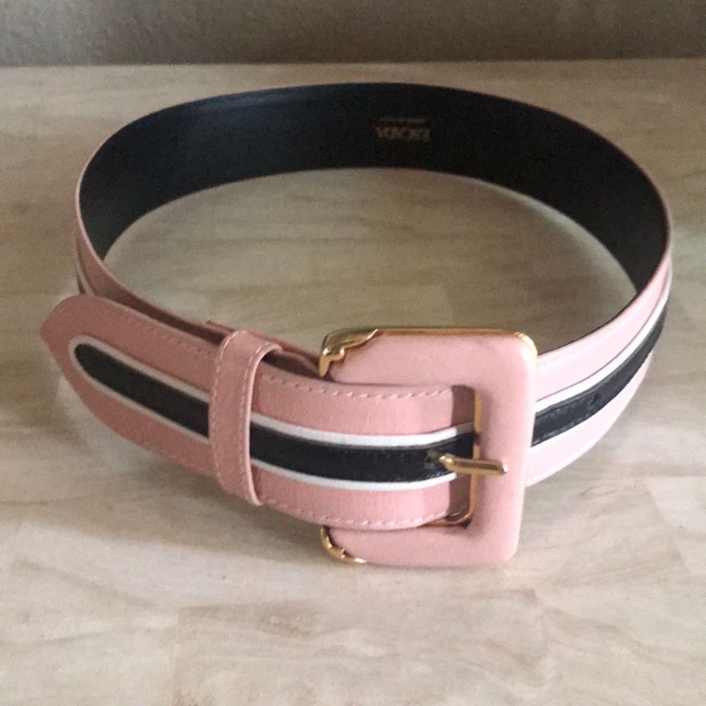 Escada Belt